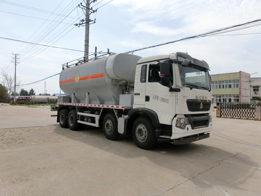 SLS5310THLZ4现场混装粒状铵油炸药车燃油公告图片2