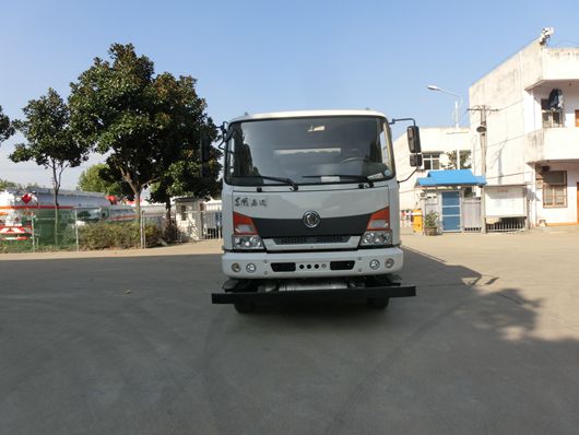 SLS5160GRYE4易燃液体罐式运输车燃油公告图片1