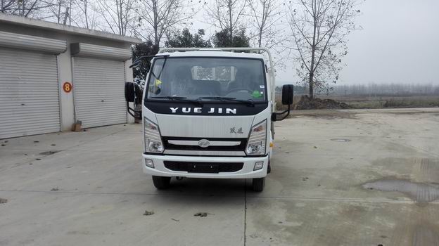 NJ1052KFDCMZ载货汽车燃油公告图片1