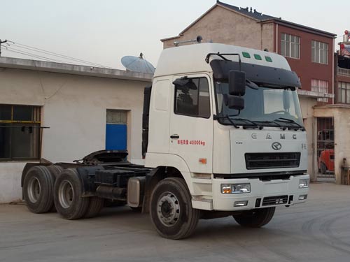 HN4250B46C4M5牵引汽车燃油公告图片2