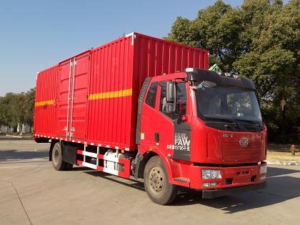FXC5160XRYP62L4E4易燃液体厢式运输车燃油公告图片2