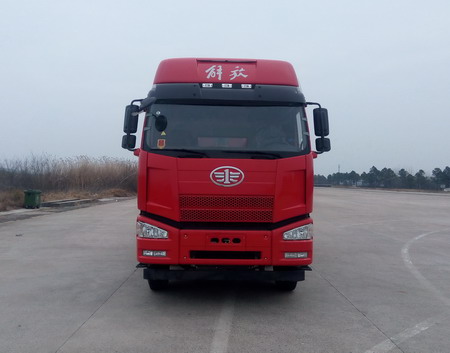 CA3310P63K1L2T4E5平头柴油自卸汽车燃油公告图片1