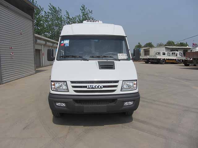 ZJL5037XLCV5冷藏车燃油公告图片1