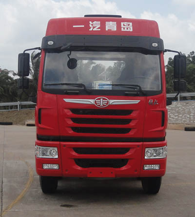 CA4252P1K15T3E5A80平头柴油牵引车燃油公告图片1