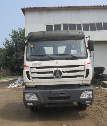 ND4180AD5J6Z03危险品牵引车燃油公告图片1