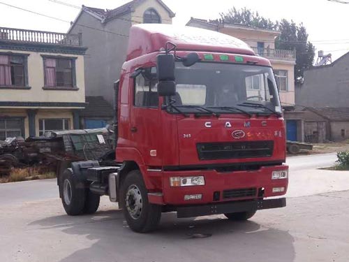 HN4180B37C6M5牵引汽车燃油公告图片2