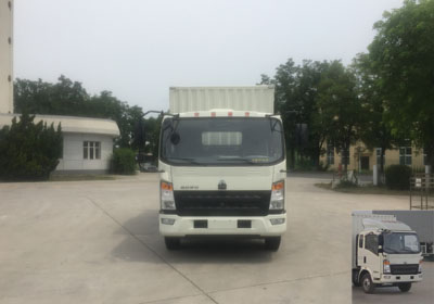 ZZ5087XXYF331CE183厢式运输车燃油公告图片1