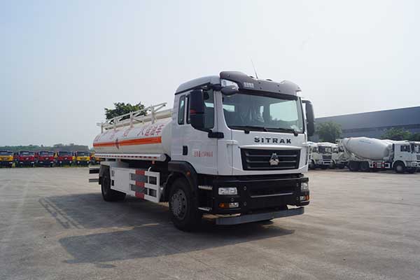 XC5166GYYYZBZ运油车燃油公告图片2
