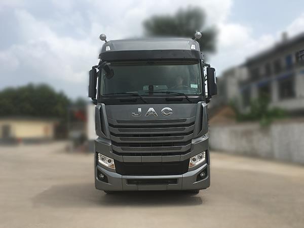 HFC4252P13K7E33S7V牵引汽车燃油公告图片1