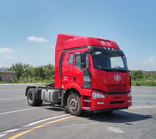 CA4180P66K24E5平头柴油半挂牵引汽车燃油公告图片2