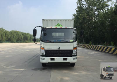 ZZ5047XRYF341CE145易燃液体厢式运输车燃油公告图片1
