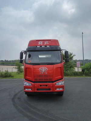 CA4220P63K2T3AE5平头柴油半挂牵引汽车燃油公告图片1