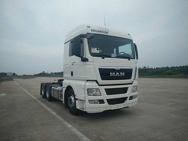 TGX28.480半挂牵引车燃油公告图片2