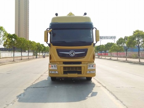 DFH4250C4危险品半挂牵引车燃油公告图片1