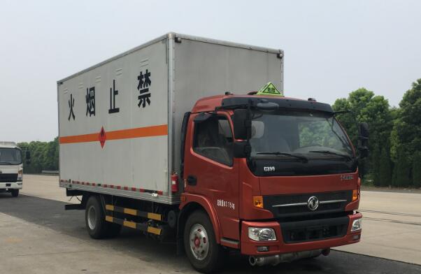 EQ5080XRQ8BDCACWXP易燃气体厢式运输车燃油公告图片2