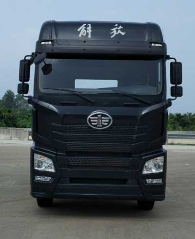 CA4250P25K24T2E5平头柴油牵引车燃油公告图片1