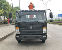 HZC5102JSQZZ随车起重运输车燃油公告图片1