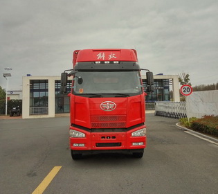 CA5250CCYP63K1L6T3AE5仓栅式运输车燃油公告图片1