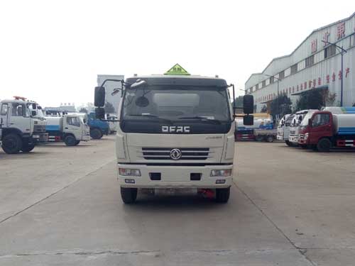SZD5110GJYDFA4加油车燃油公告图片1