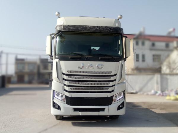 HFC4252P13K8E33S3V牵引汽车燃油公告图片1