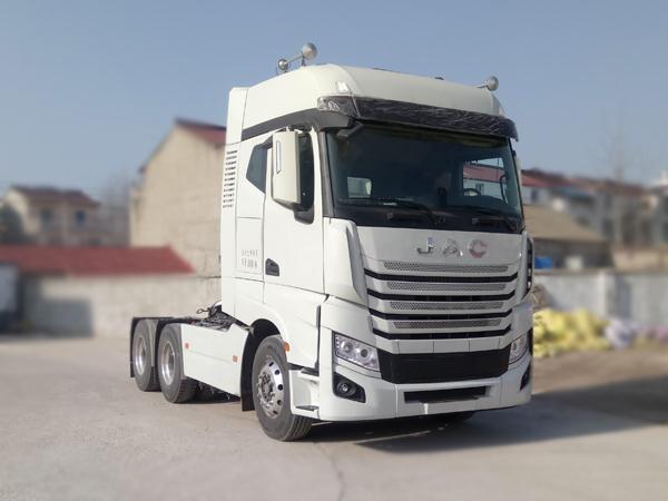 HFC4252P13K8E33S3V牵引汽车燃油公告图片2