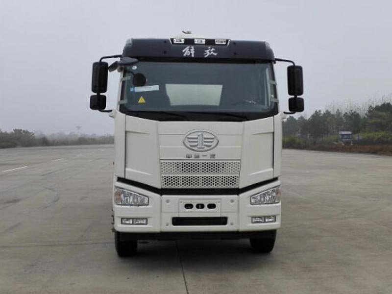CLY5250GFLCA5低密度粉粒物料运输车燃油公告图片1