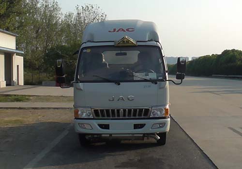 SCS5071GRYHFC易燃液体罐式运输车燃油公告图片1