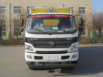 XKC5120XQY5B爆破器材运输车燃油公告图片1