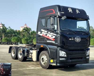 CA4250P25K2T1E5A82平头柴油牵引车燃油公告图片2