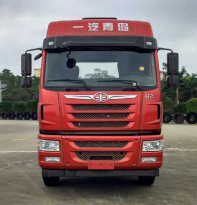 CA4253P1K15T3E5A80平头柴油牵引车燃油公告图片1