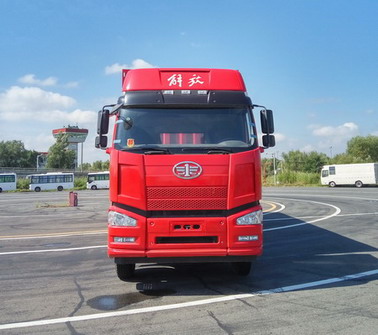 CA5310XXYP66K2L7T4E5厢式运输车燃油公告图片1