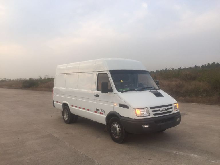 NJ5045XXYA厢式运输车燃油公告图片2