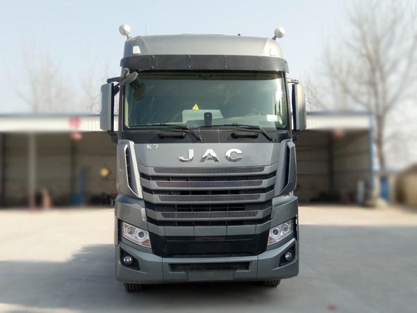HFC4252P13K8E33S1V牵引汽车燃油公告图片1