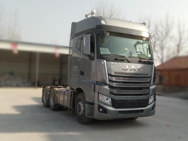 HFC4252P13K8E33S1V牵引汽车燃油公告图片2