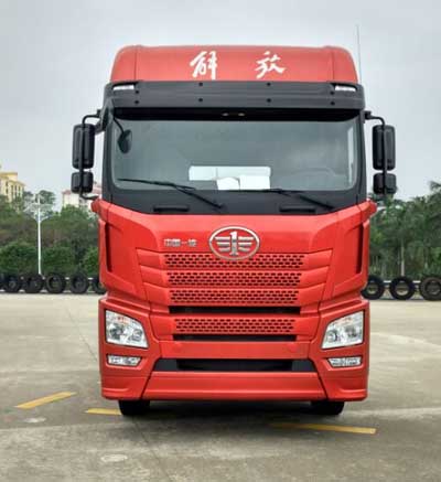 CA4250P25K2T1E5A82平头柴油牵引车燃油公告图片1