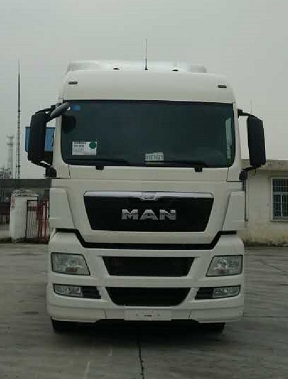 TGX26.480半挂牵引车燃油公告图片1