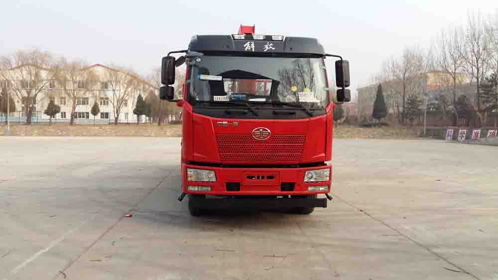 SYP5160JSQJF5随车起重运输车燃油公告图片1