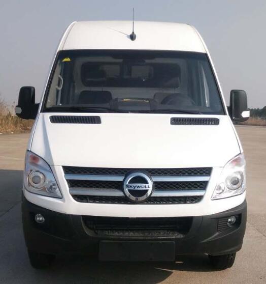 NJL5050XXY厢式运输车燃油公告图片1