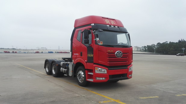 CA4250P66K24T2A1E5平头柴油半挂牵引汽车燃油公告图片2