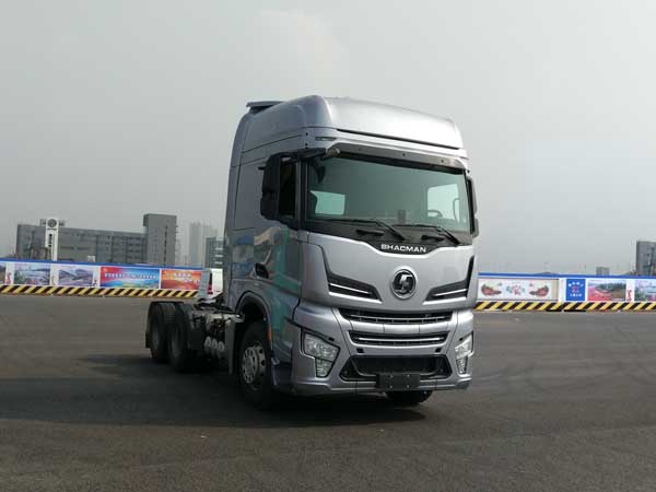 SX4250GC4牵引汽车燃油公告图片2