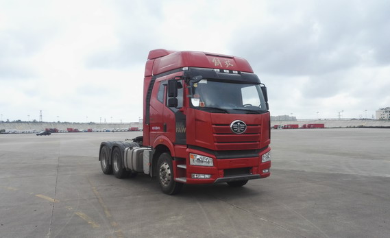 CA4250P66K25T1A1E5平头柴油半挂牵引汽车燃油公告图片2