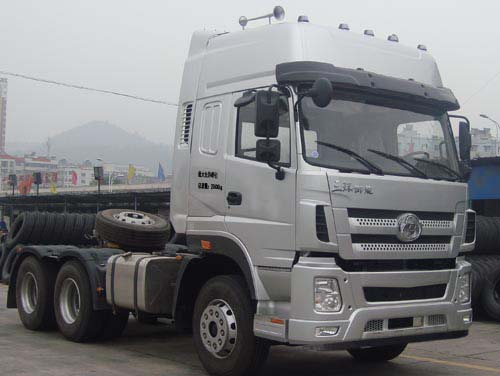 STQ4257L08Y6S5牵引汽车燃油公告图片2