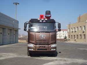 CSJ5250JSQ5随车起重运输车燃油公告图片1