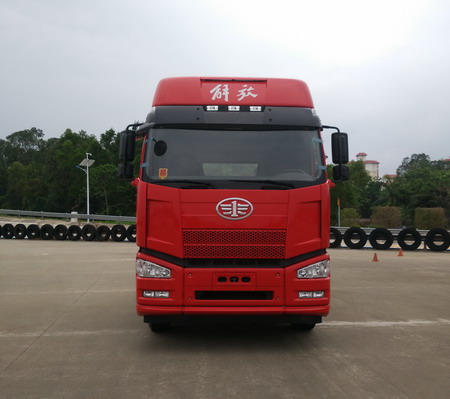CA4250P63K2T1E5平头柴油半挂牵引汽车燃油公告图片1