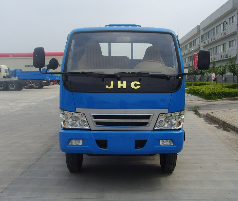 HFC1040K1R1LT载货汽车燃油公告图片1
