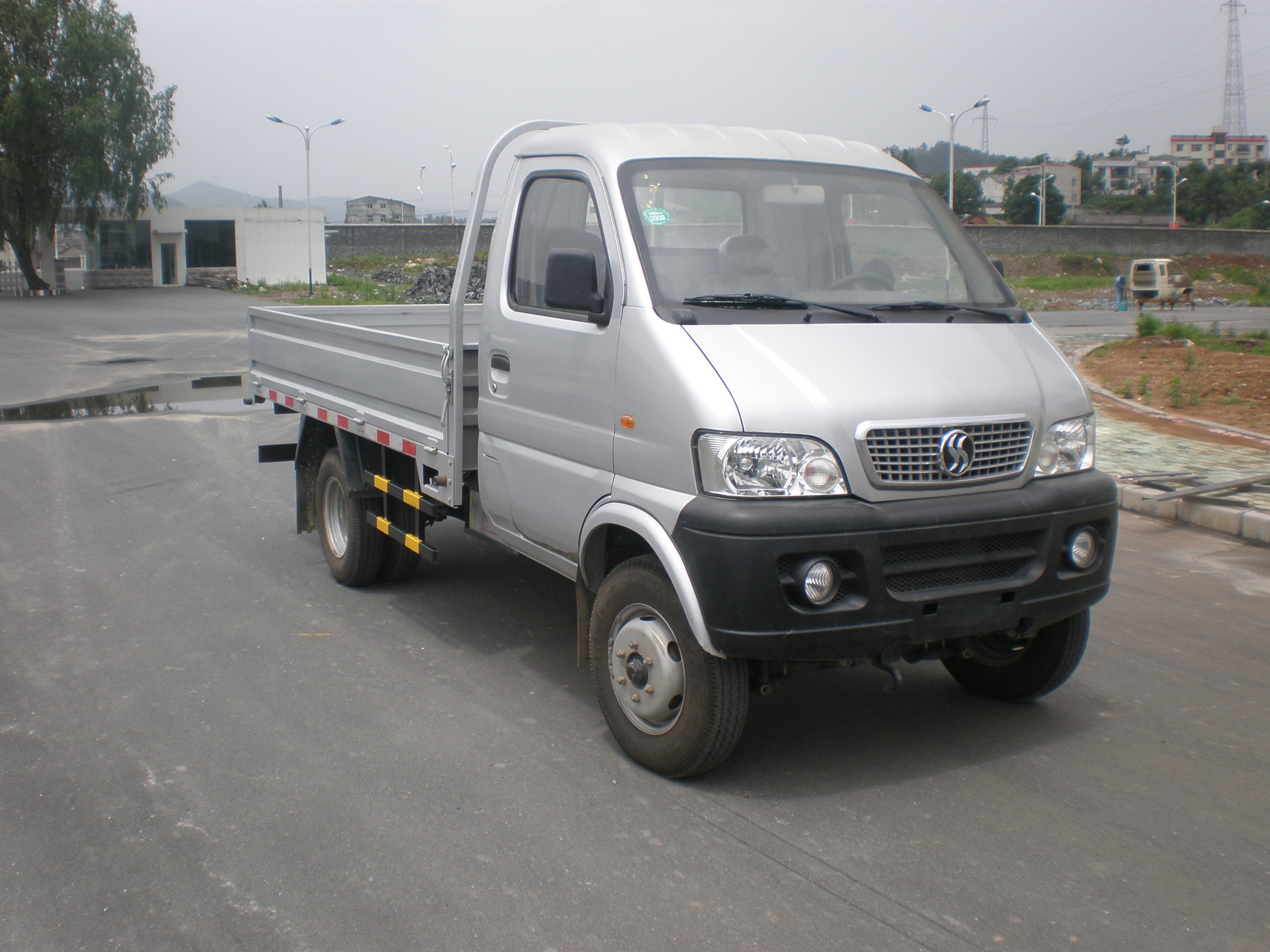 SX1042G3载货汽车燃油公告图片2