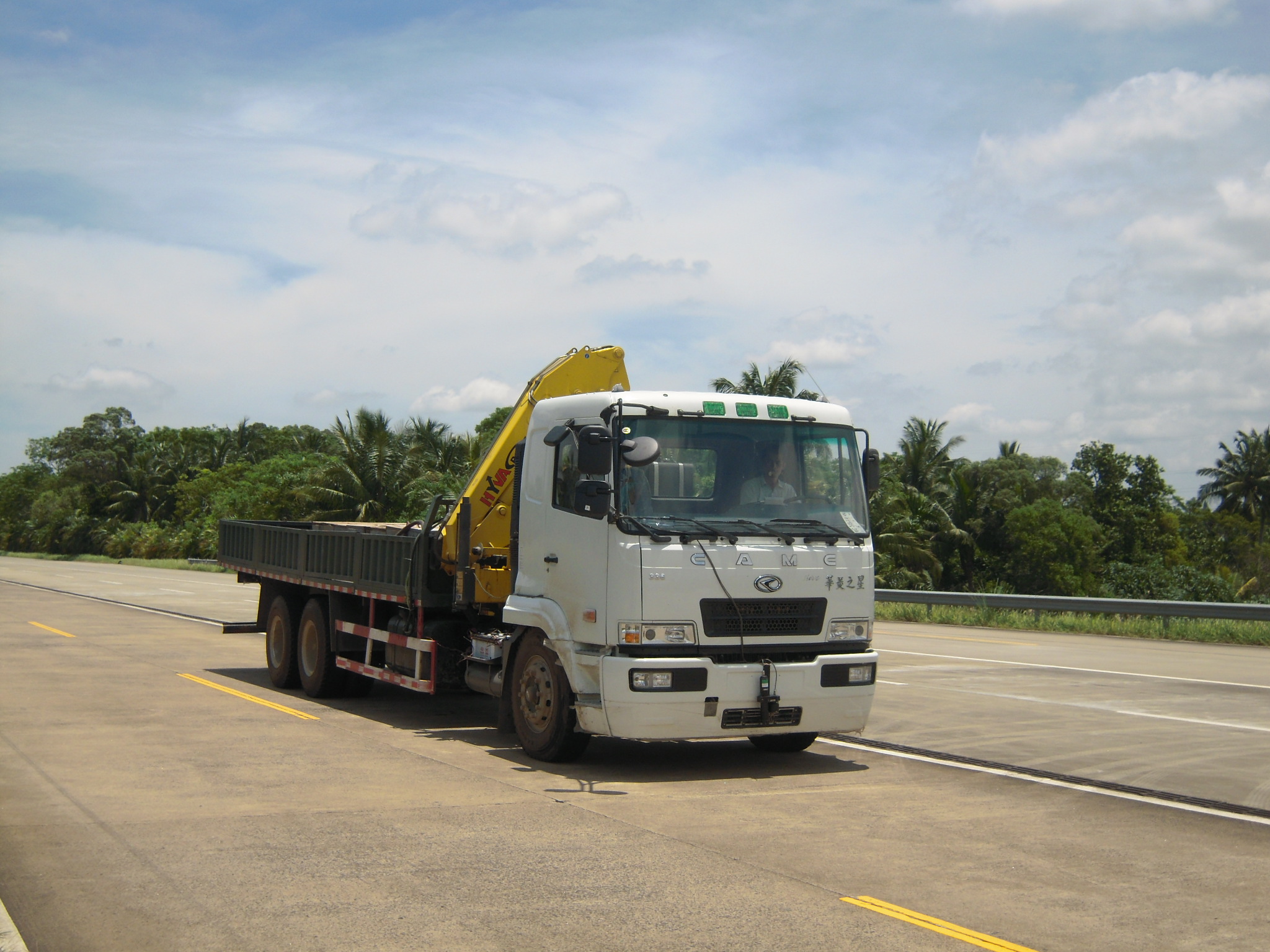 PC5250JSQHL随车起重运输车燃油公告图片2