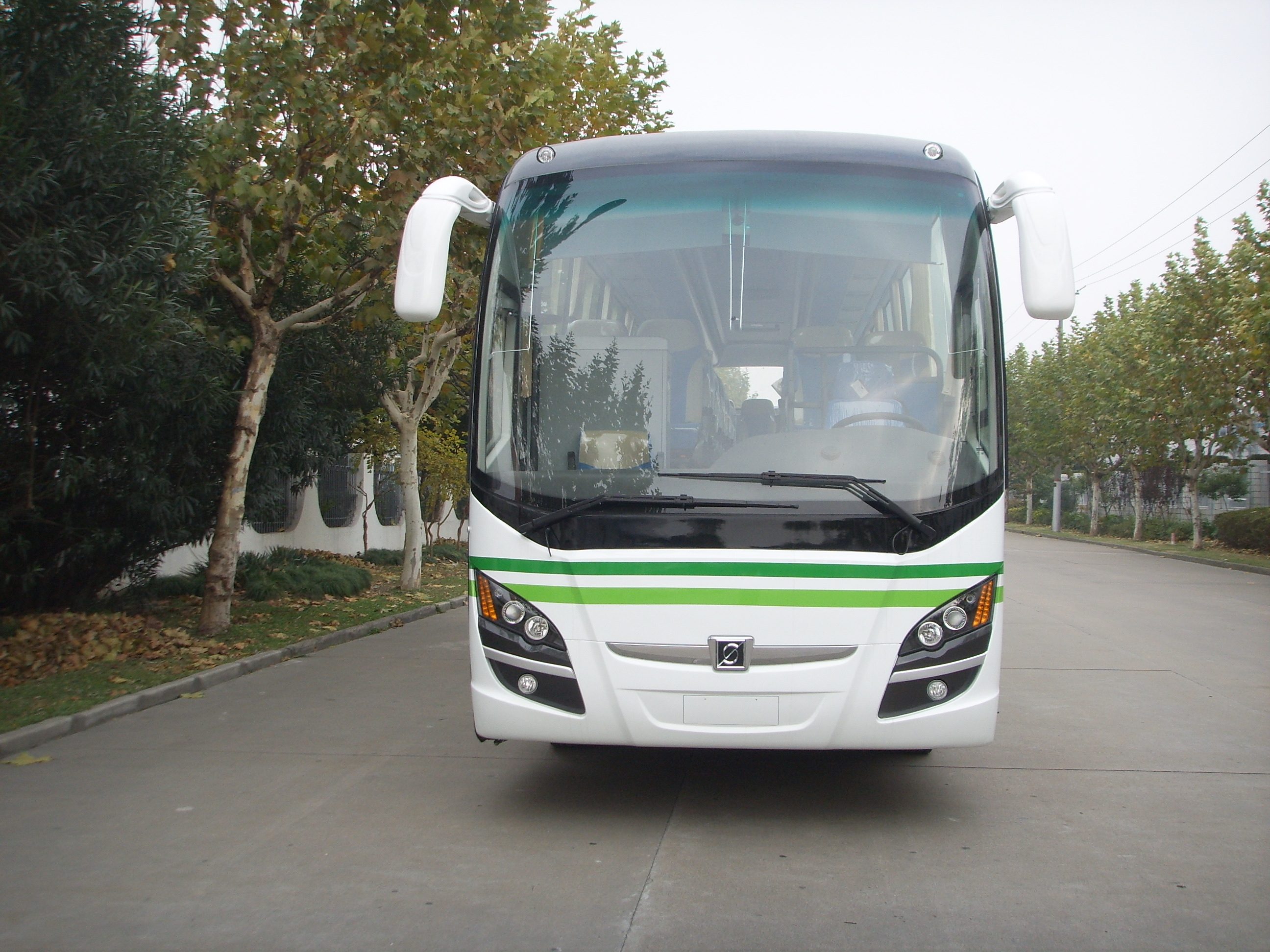 SWB6120旅游客车燃油公告图片1