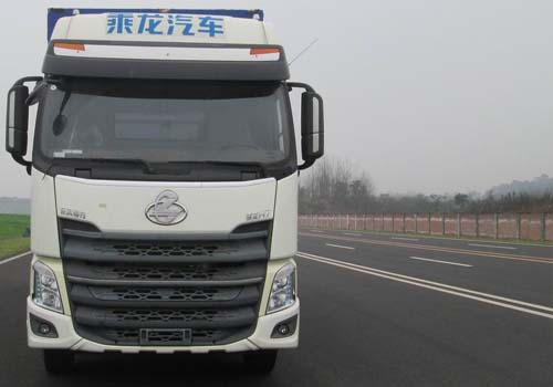 LZ5250XXYM5CB厢式运输车燃油公告图片1