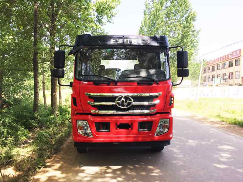 CQ4186AMDG401半挂牵引汽车燃油公告图片1